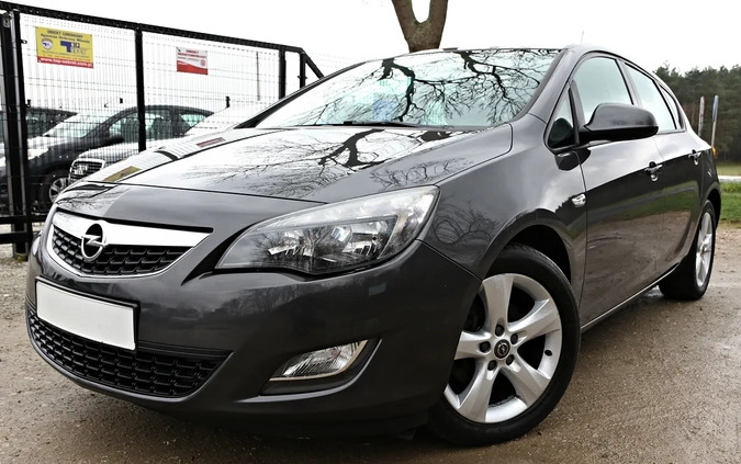 Opel Astra cena 23500 przebieg: 158000, rok produkcji 2012 z Gostynin małe 781
